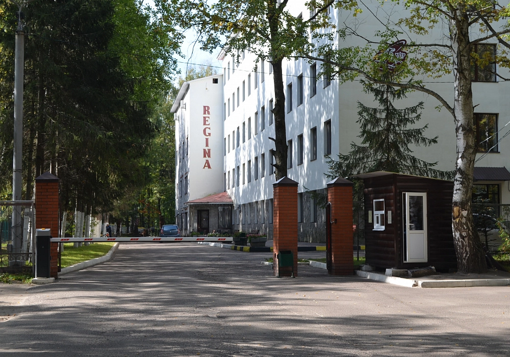 Территория отеля в пос. Петровский открывается с 26 августа
